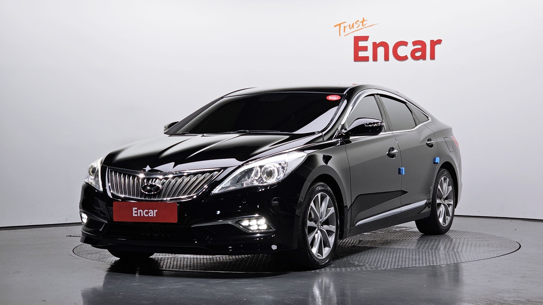 HYUNDAI GRANDEUR HG 2015