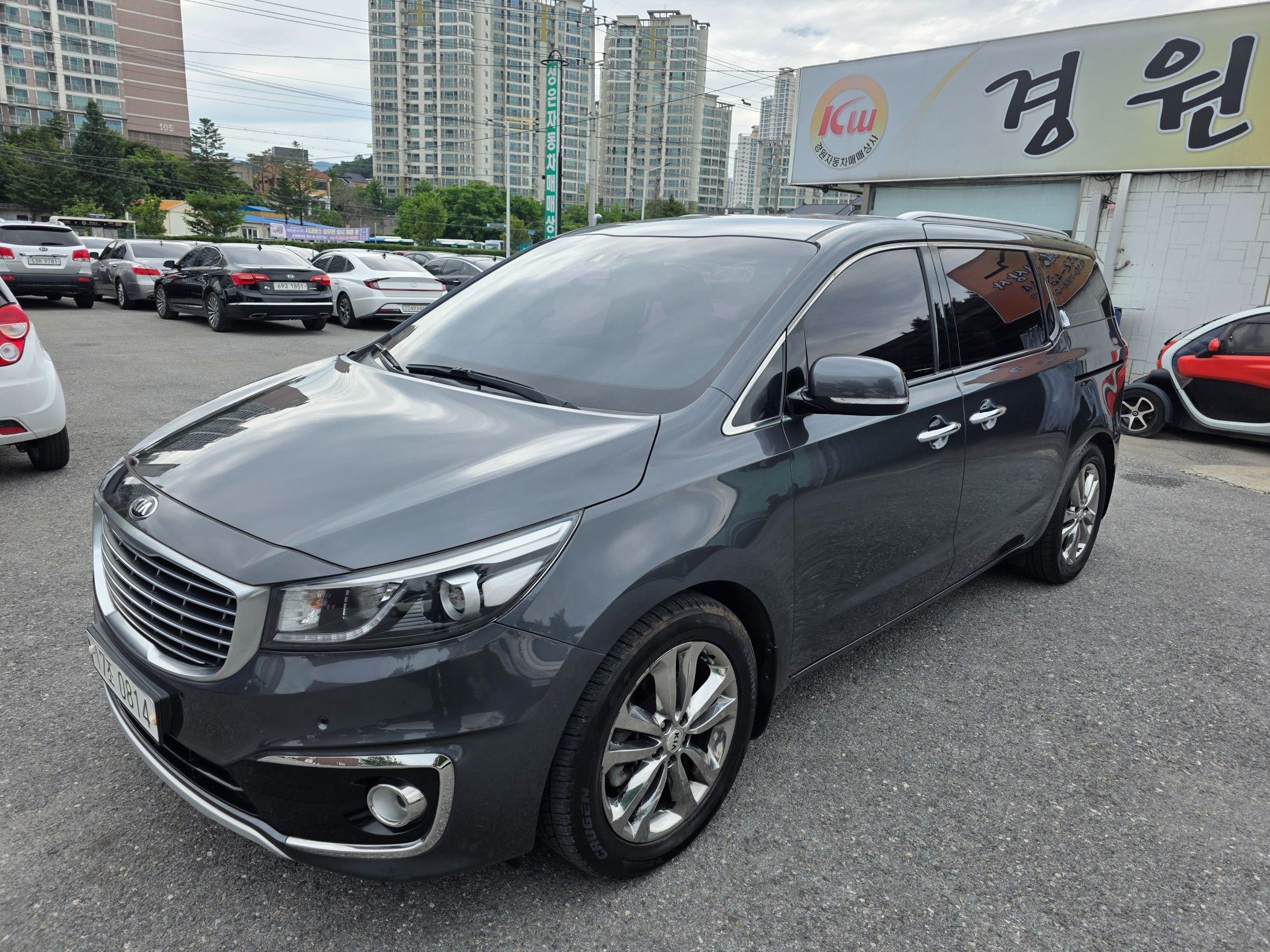 KIA CARNIVAL 2016