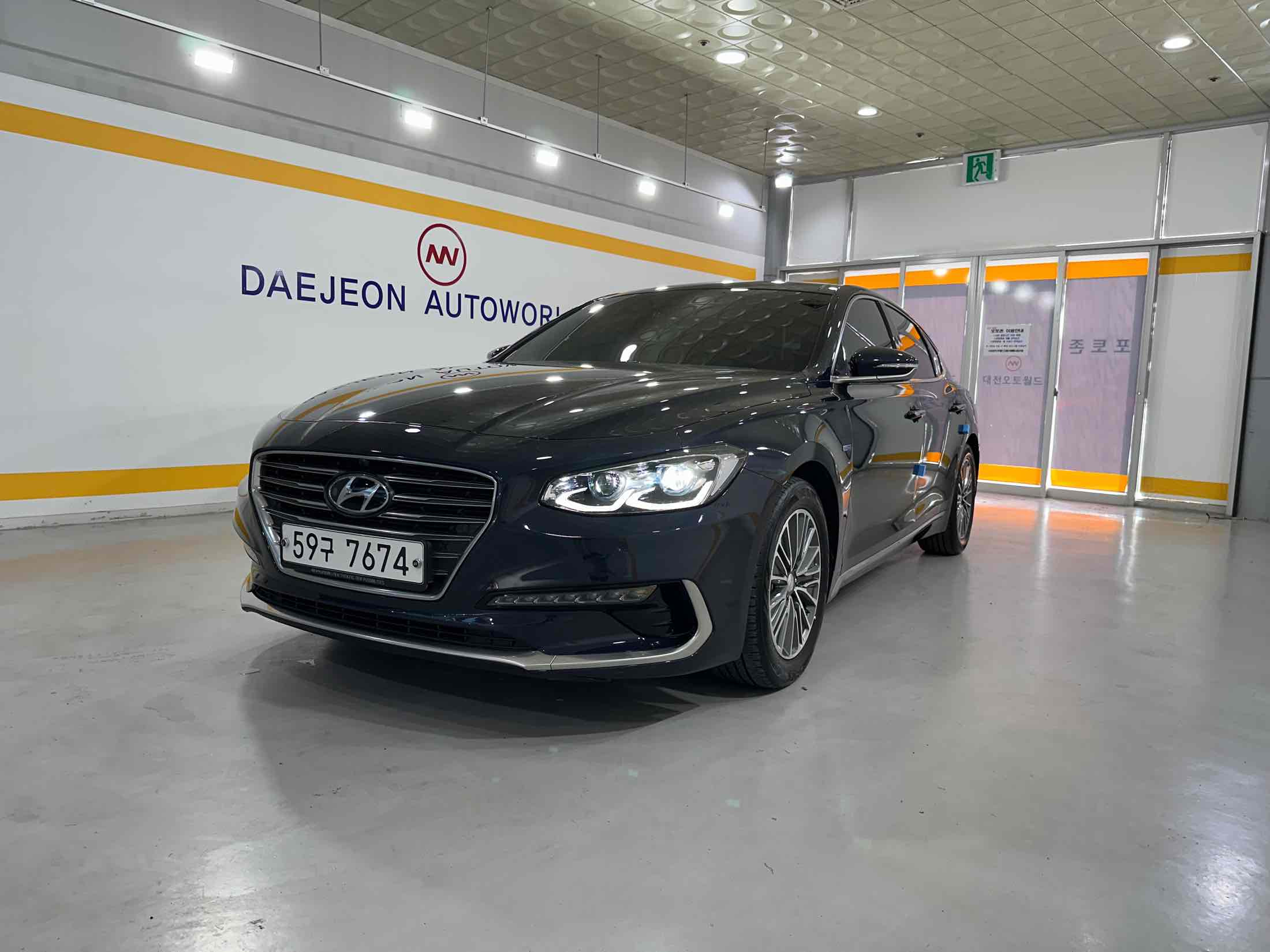 HYUNDAI GRANDEUR IG HYBRID 2018