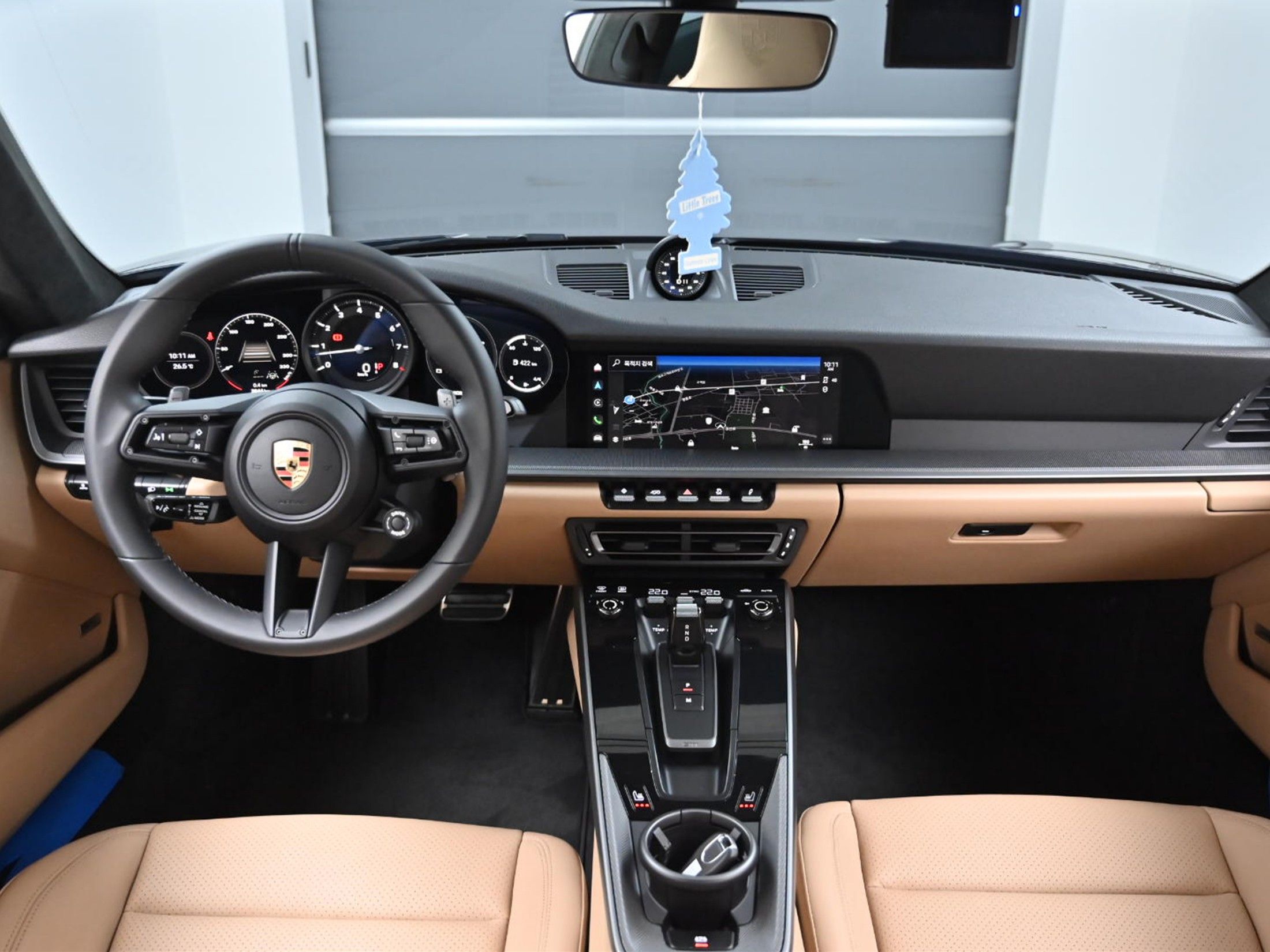 PORSCHE 911 992