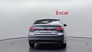 HYUNDAI LF SONATA HYBRID 2016