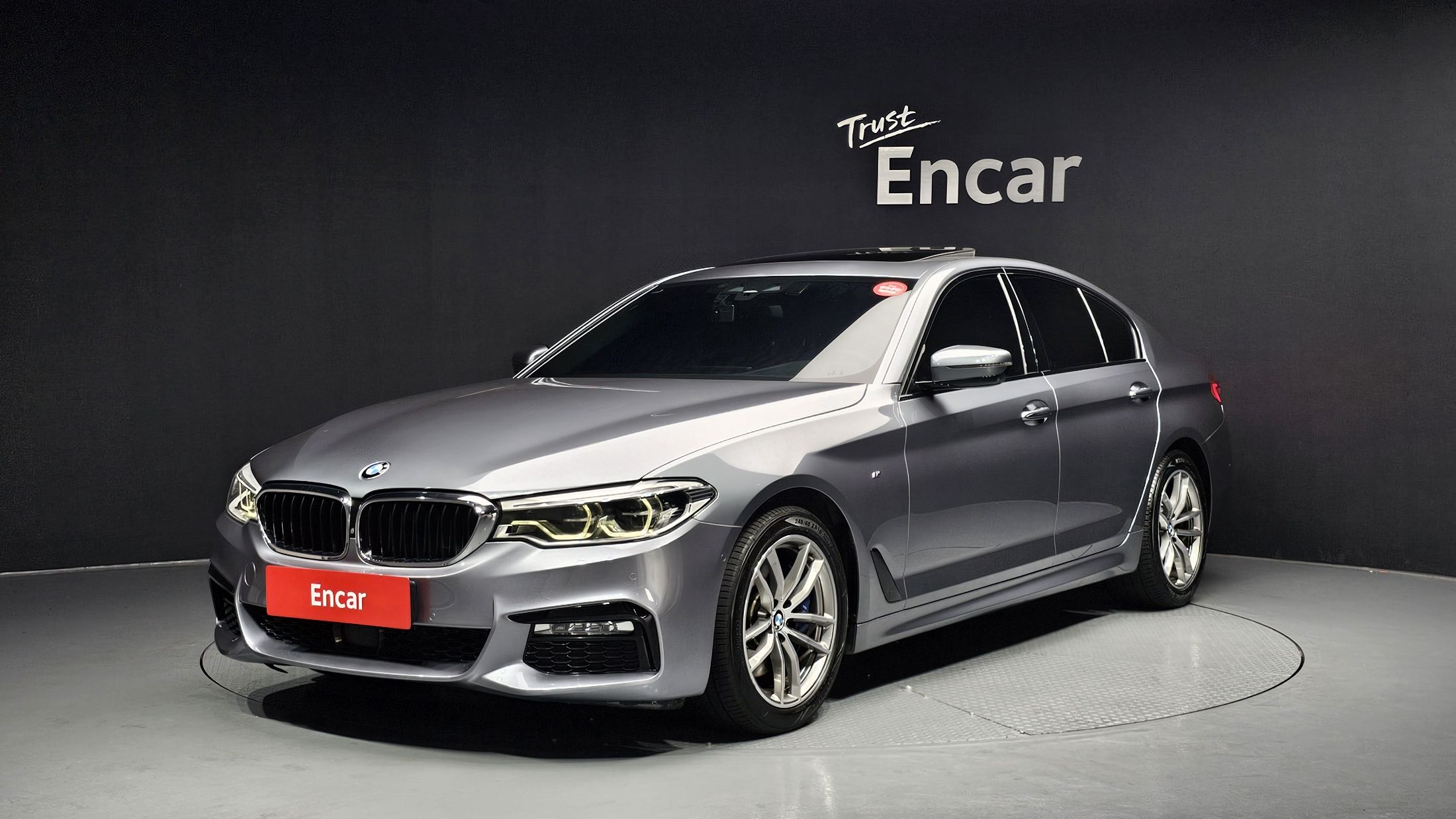 BMW 5-SERIES G30 2017