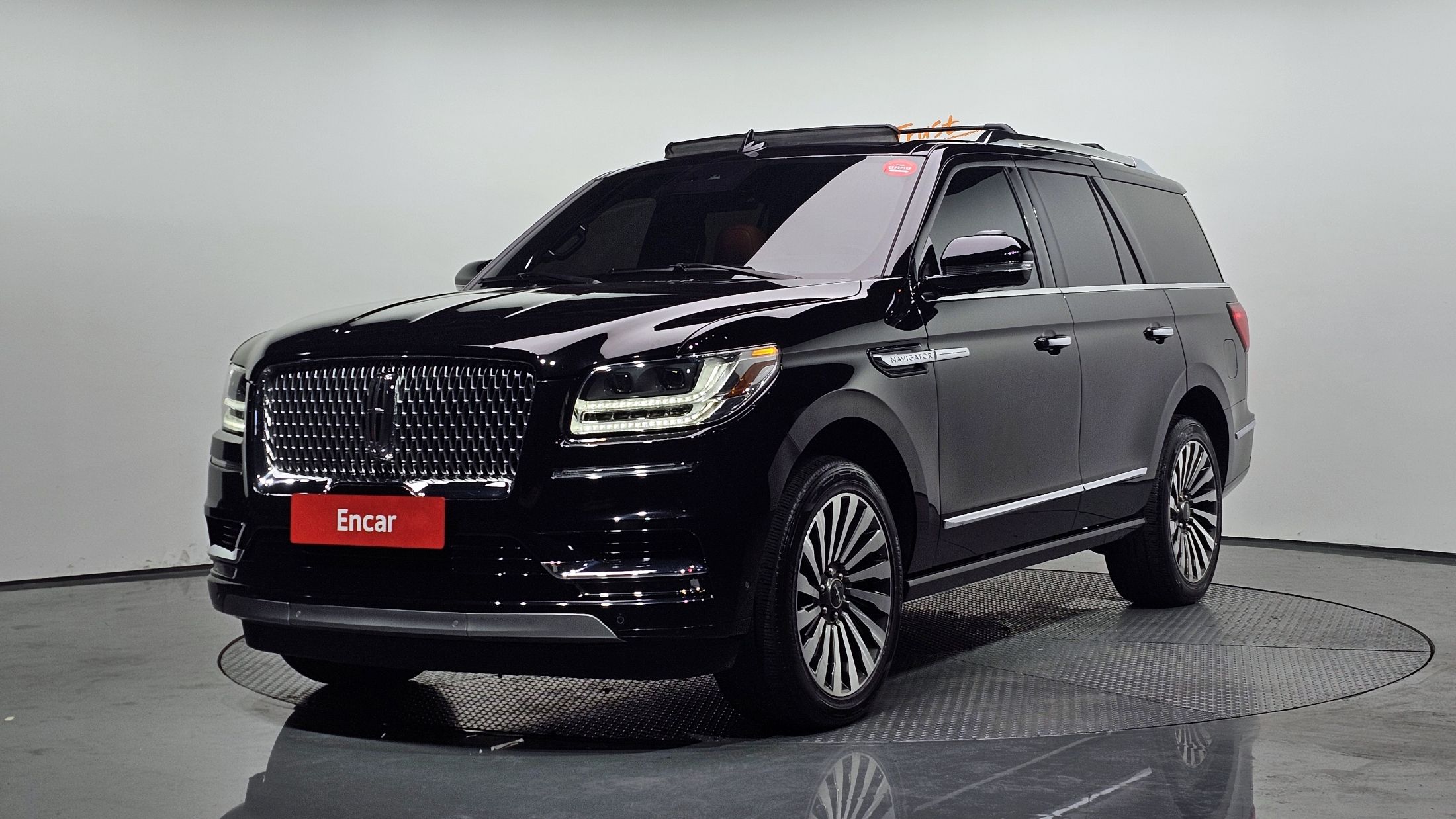 LINCOLN NAVIGATOR