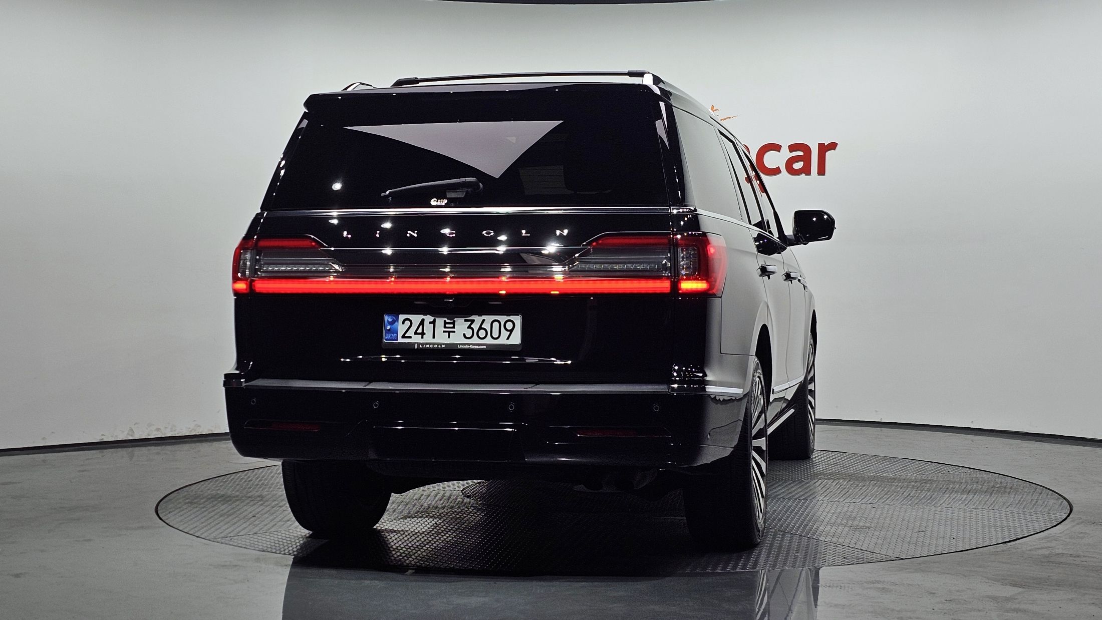 LINCOLN NAVIGATOR