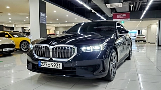 BMW 5-SERIES G60 2024