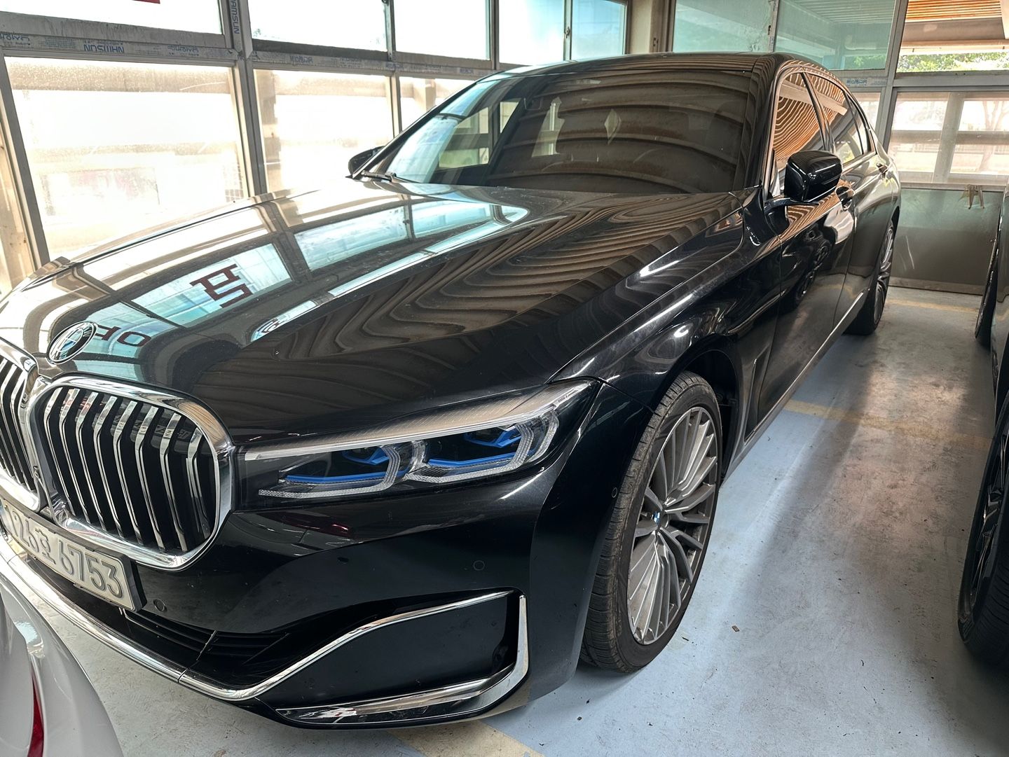 BMW 7-SERIES G11 2021