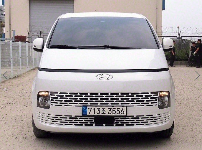 HYUNDAI STARIA 2022