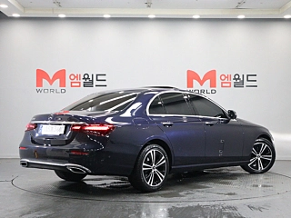 MERCEDES BENZ E-CLASS W213 2022