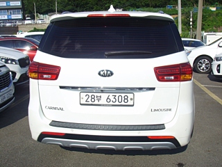 KIA CARNIVAL 2017