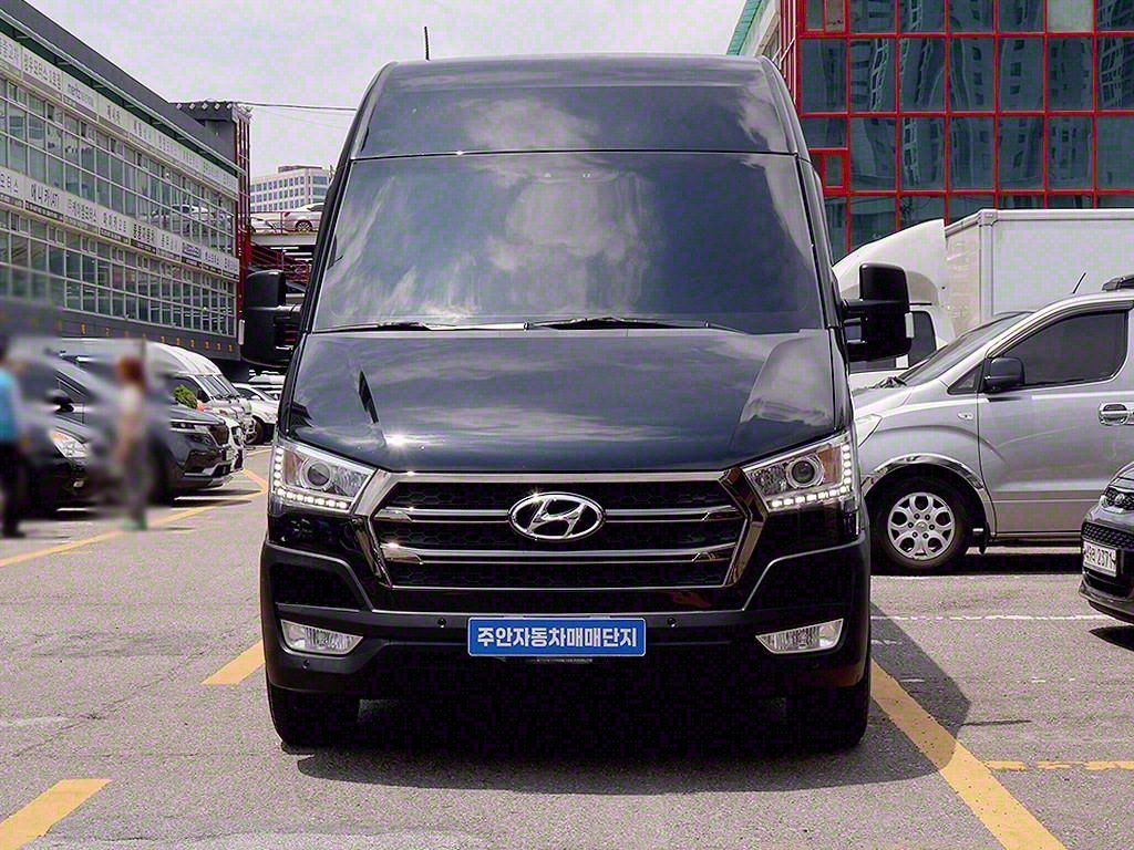 HYUNDAI SOLATI 2016