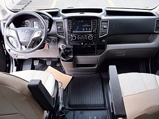 HYUNDAI SOLATI 2016