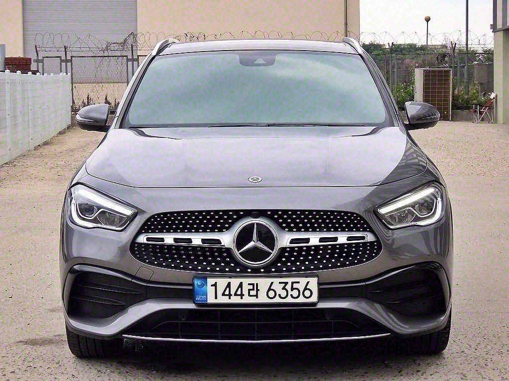 MERCEDES BENZ GLA-CLASS H247 2020