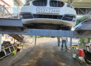 BMW 5-SERIES F10 2015