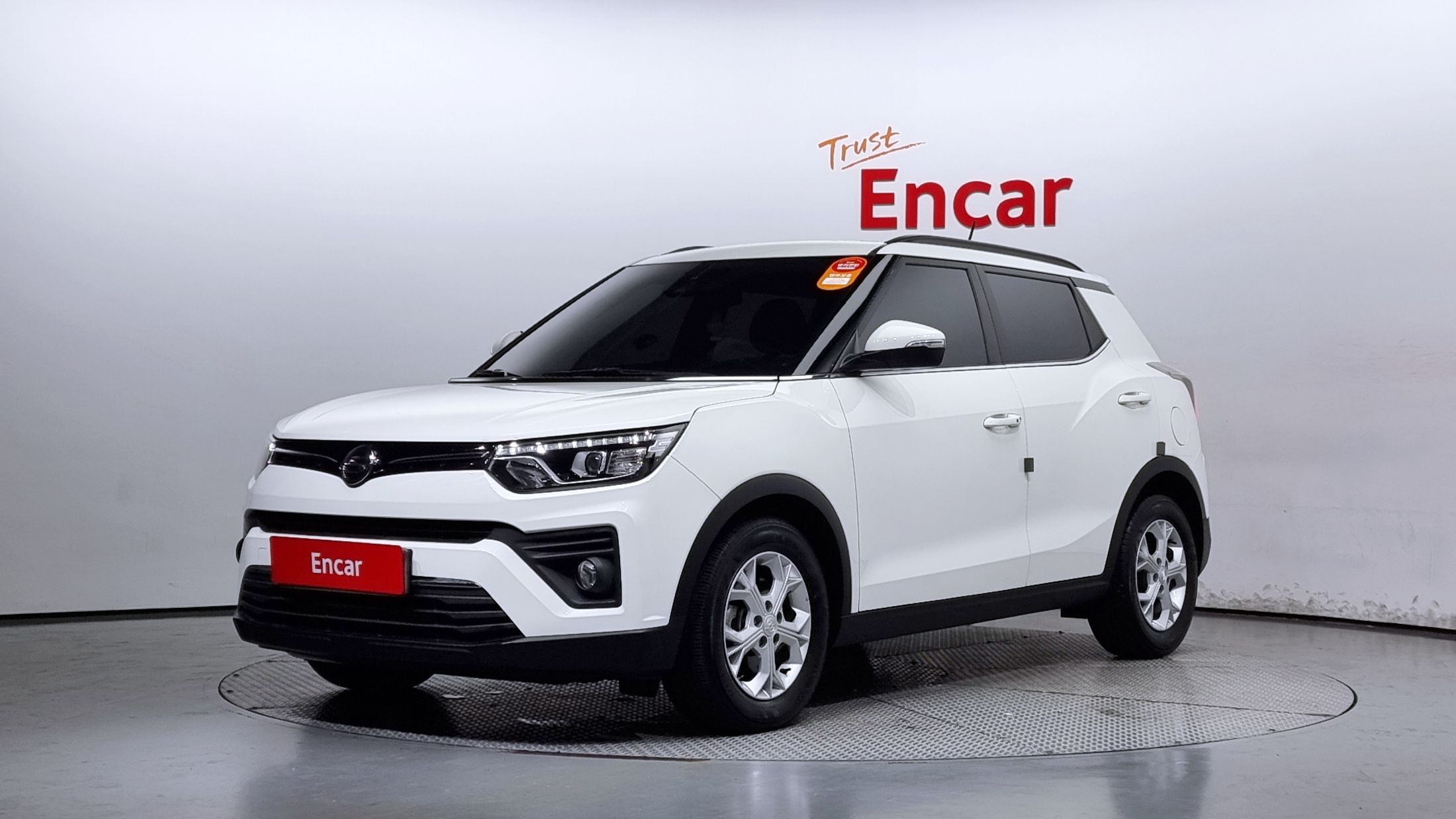 SSANGYONG TIVOLI VERY NEW 2021