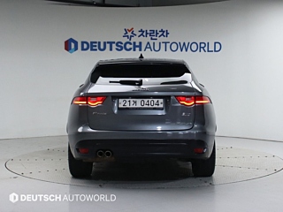 JAGUAR F-PACE 2016