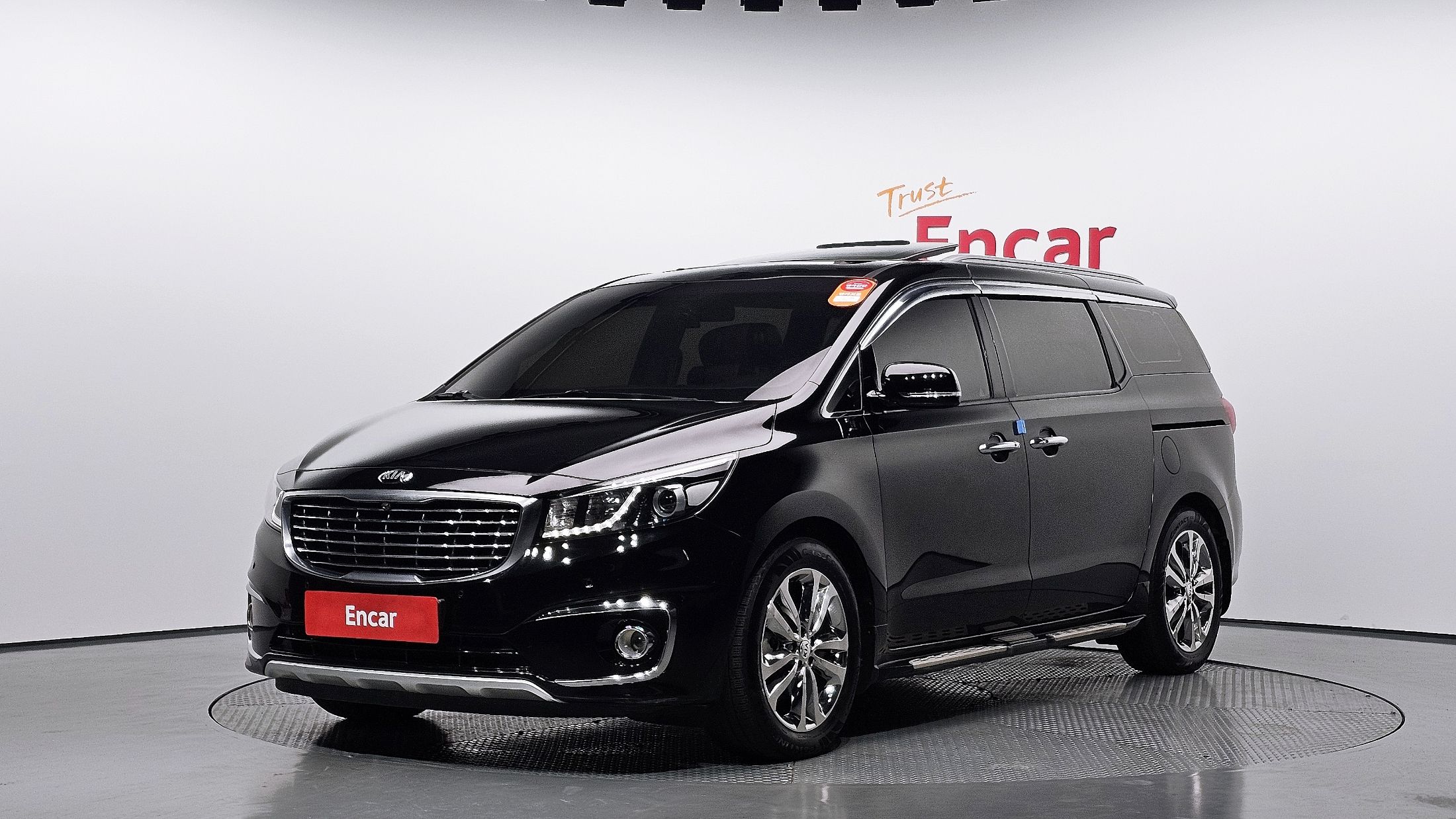 KIA CARNIVAL 2016