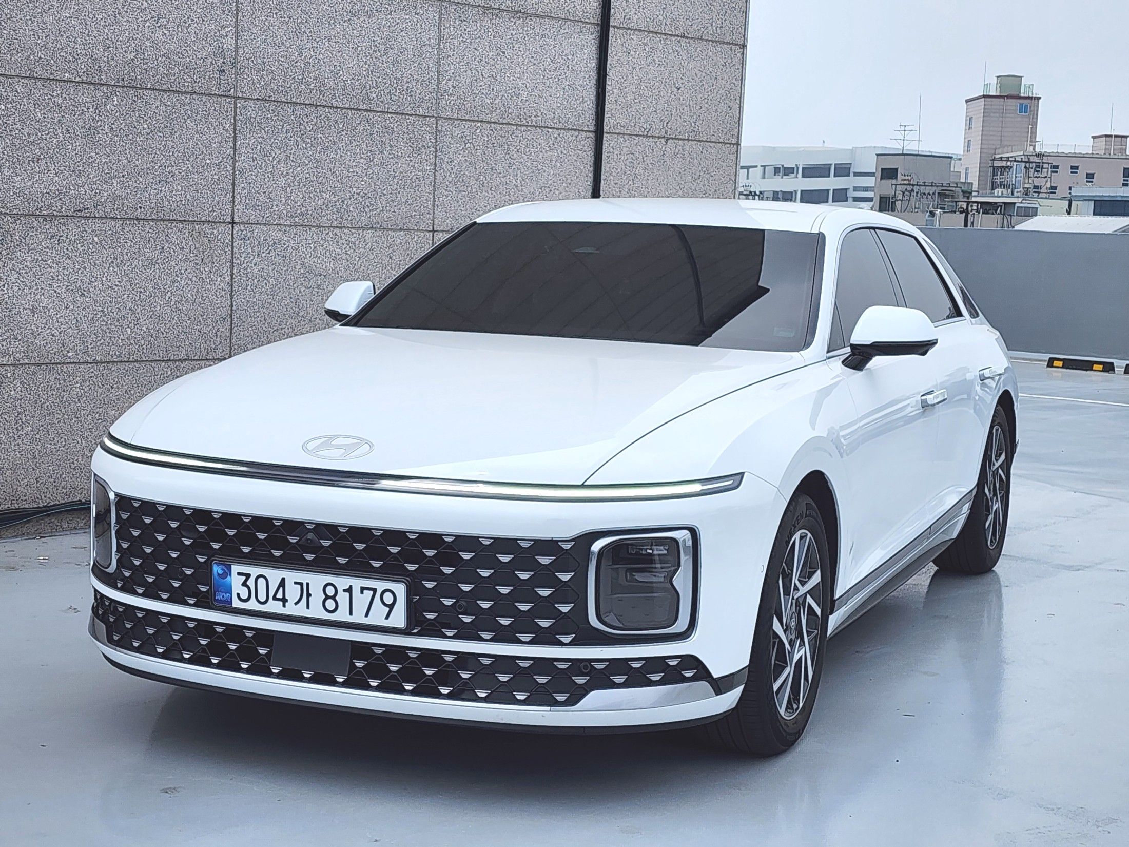 HYUNDAI GRANDEUR HYBRID GN7 2024