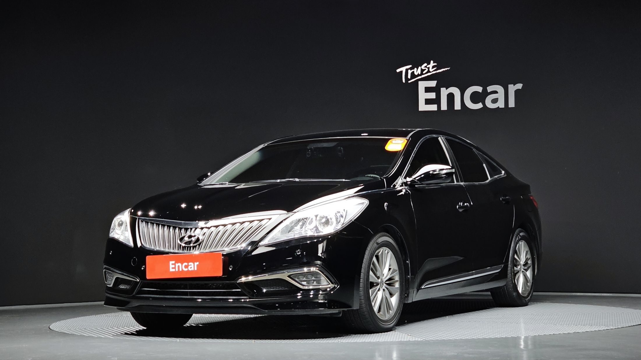 HYUNDAI GRANDEUR HG 2015