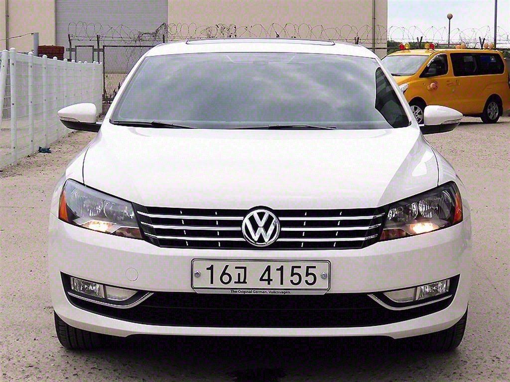 VOLKSWAGEN PASSAT