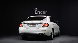 MERCEDES BENZ E-CLASS W213 2017