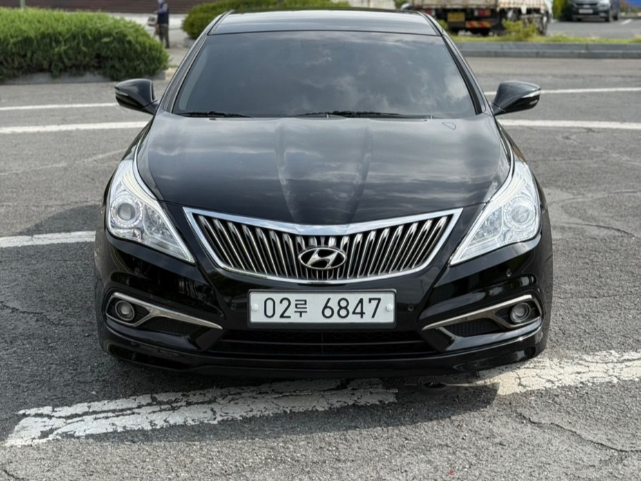 HYUNDAI GRANDEUR HG 2015