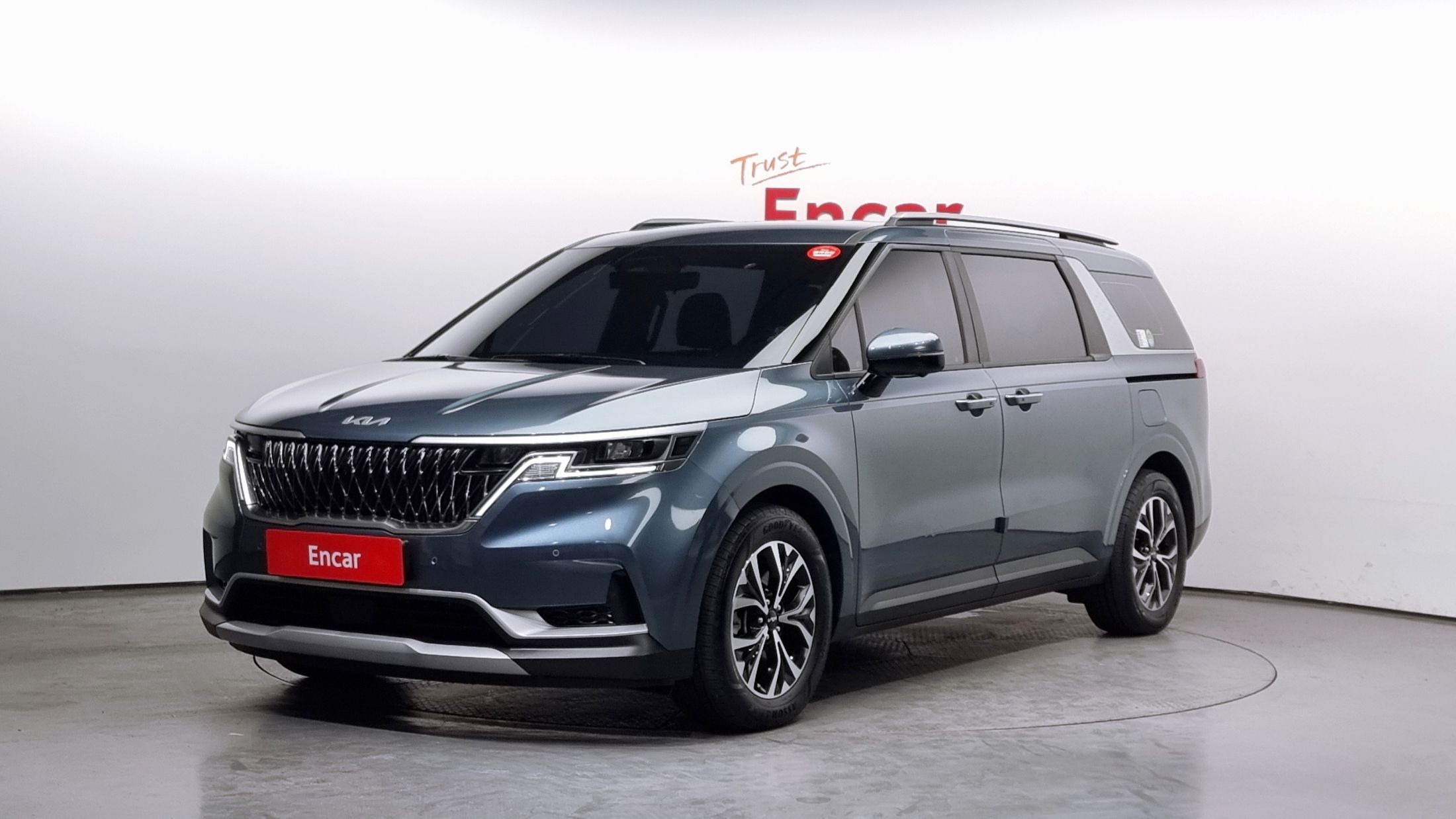 KIA CARNIVAL 2023