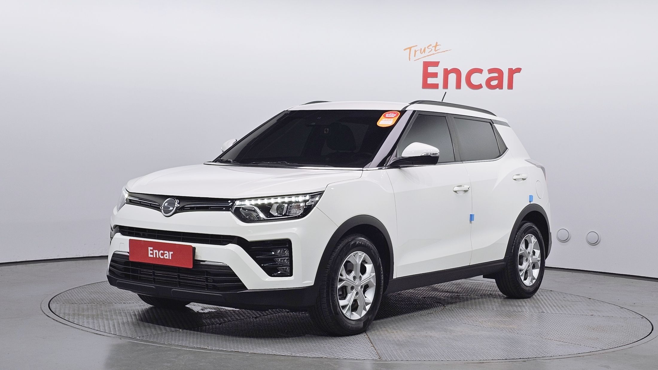 SSANGYONG TIVOLI VERY NEW 2021