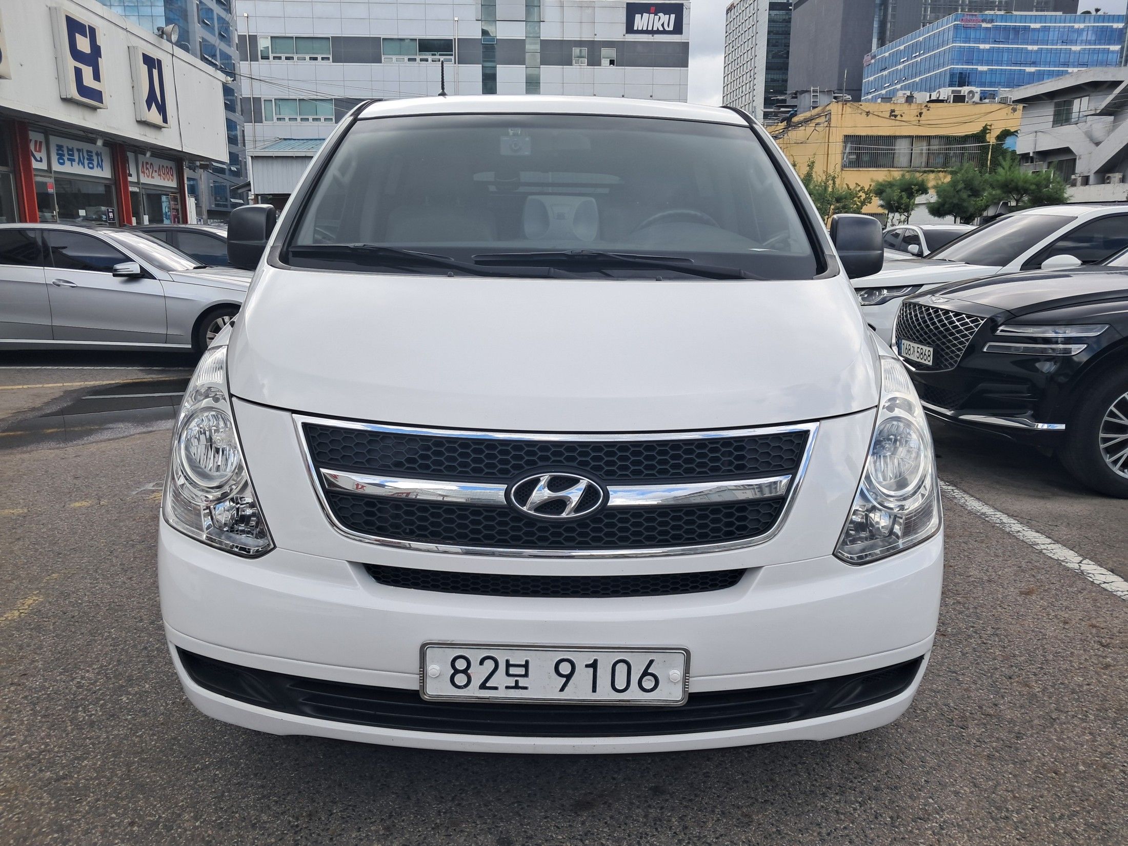 HYUNDAI STAREX GRAND 2012
