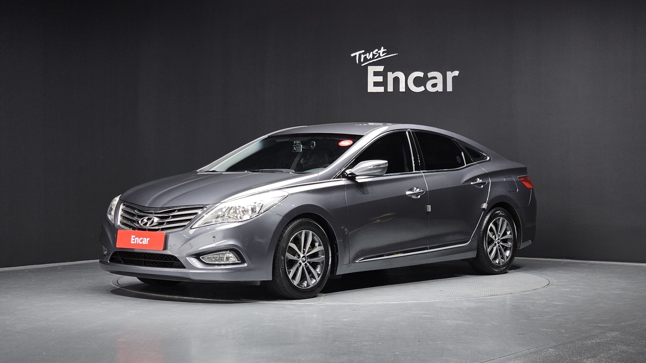 HYUNDAI GRANDEUR HG 2012