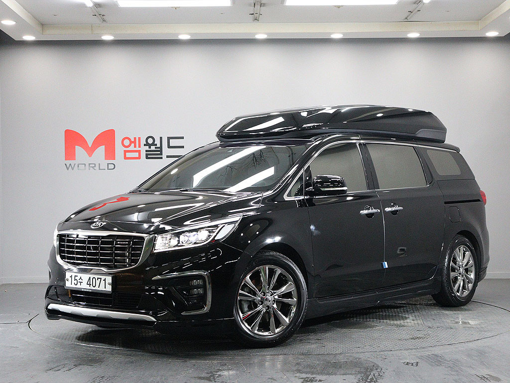 KIA CARNIVAL