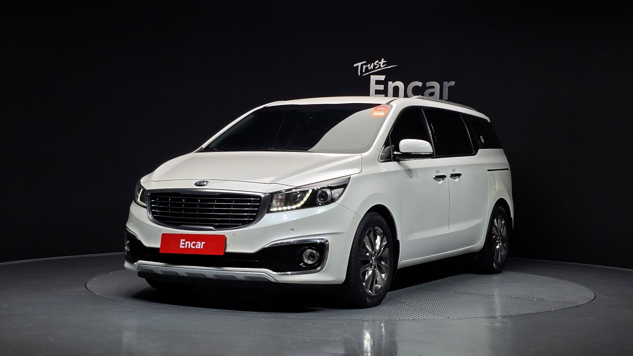 KIA CARNIVAL 2017