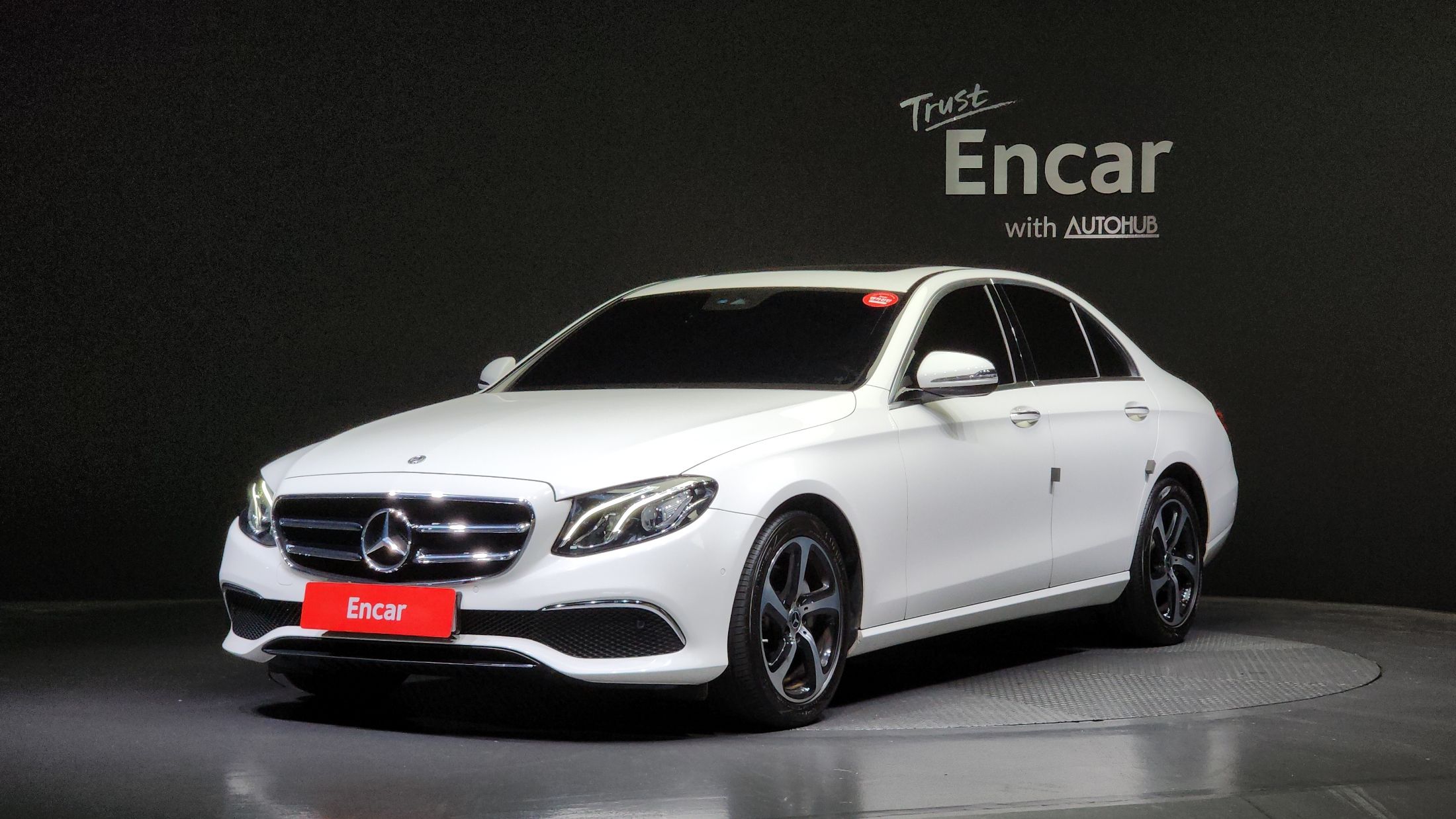 MERCEDES BENZ E-CLASS W213 2020