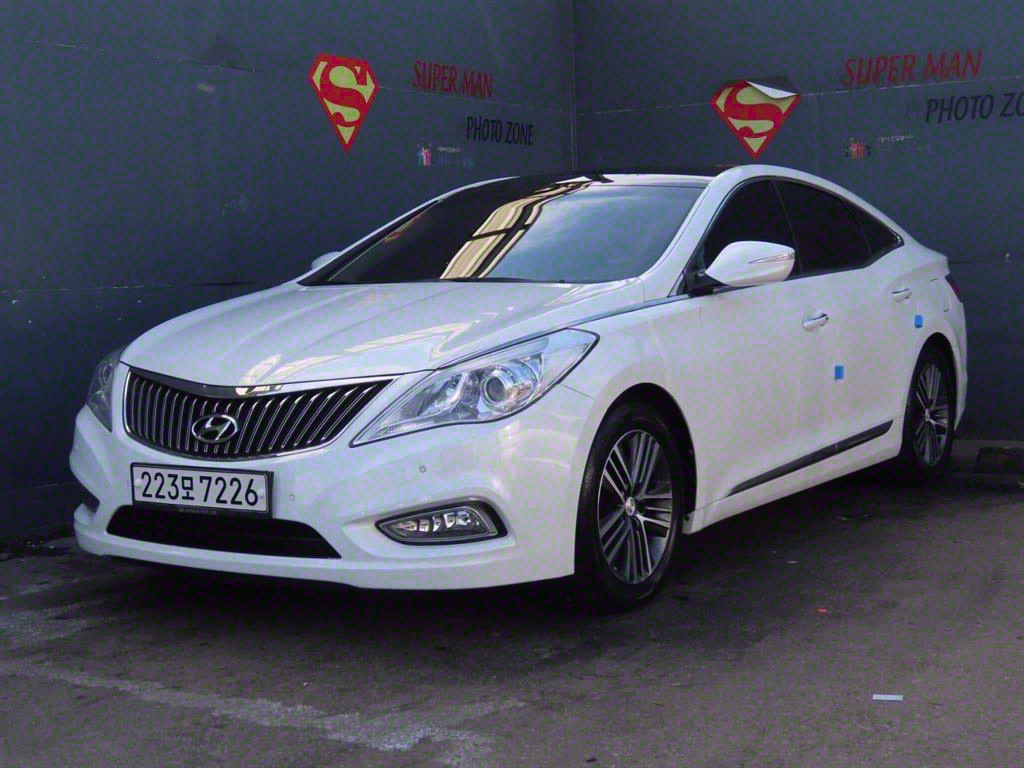 HYUNDAI GRANDEUR HG 2014
