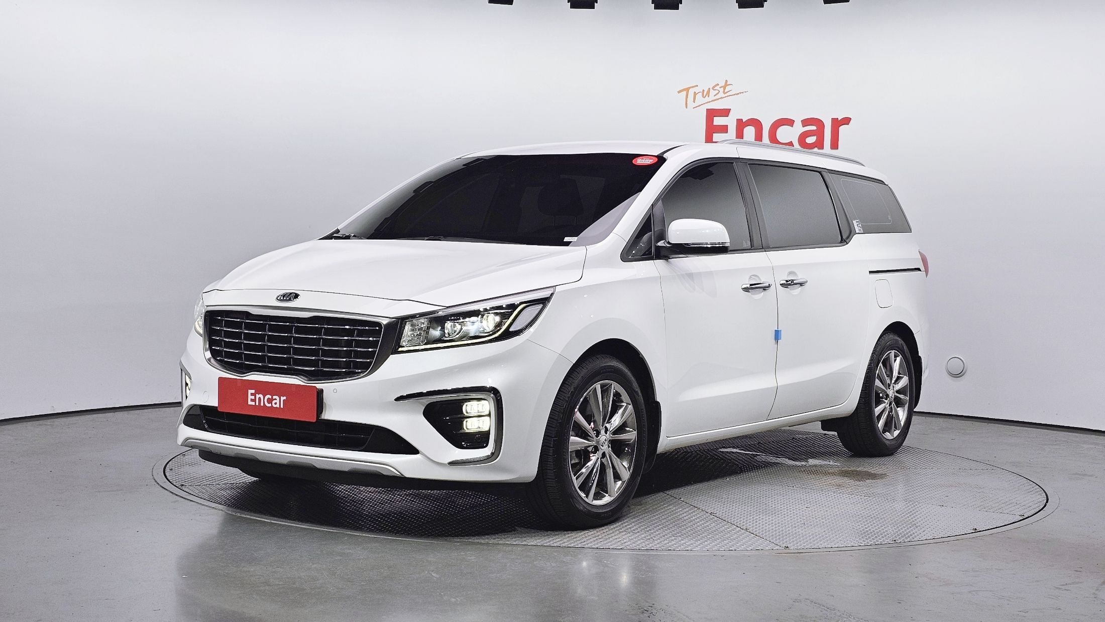 KIA CARNIVAL 2018