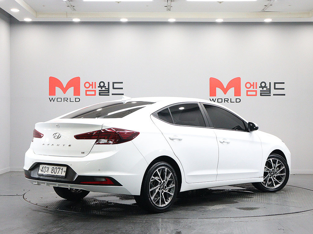 HYUNDAI AVANTE AD 2019