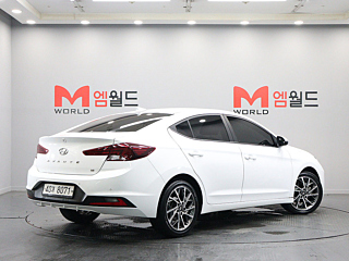 HYUNDAI AVANTE AD 2019
