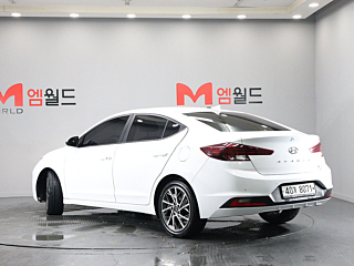 HYUNDAI AVANTE AD 2019