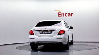 MERCEDES BENZ E-CLASS W213 2020