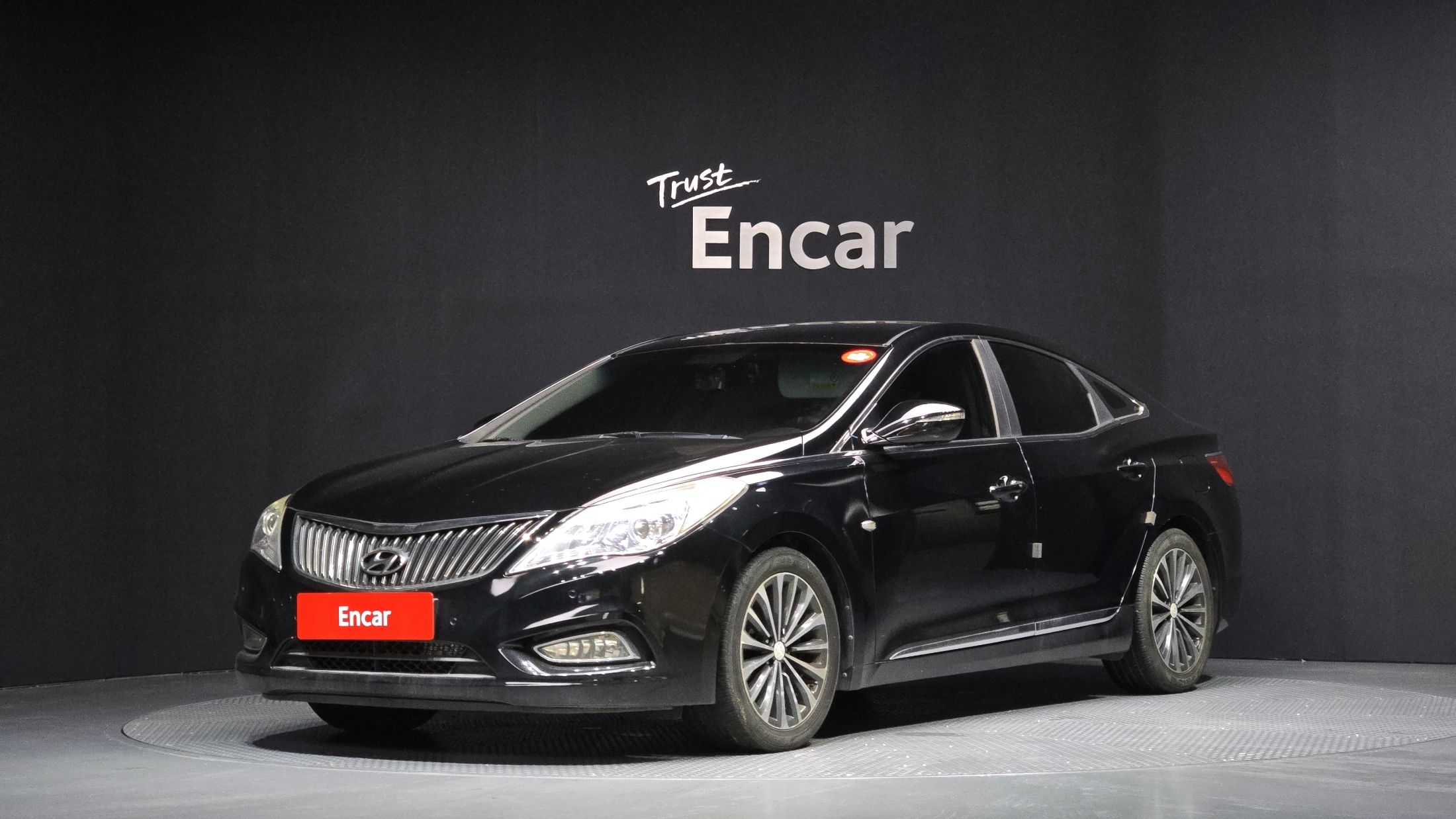 HYUNDAI GRANDEUR HG 2013