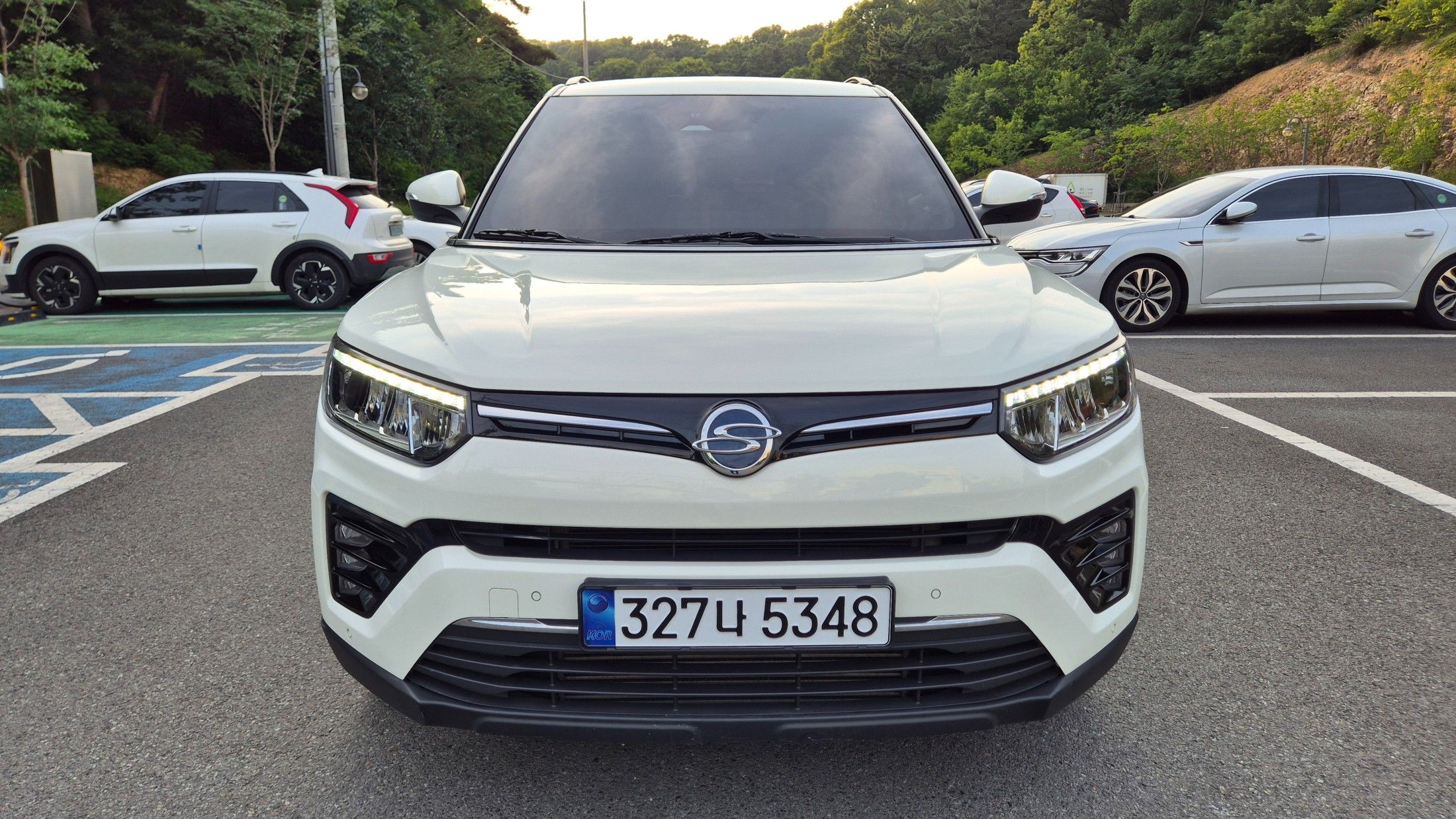 SSANGYONG TIVOLI VERY NEW 2022