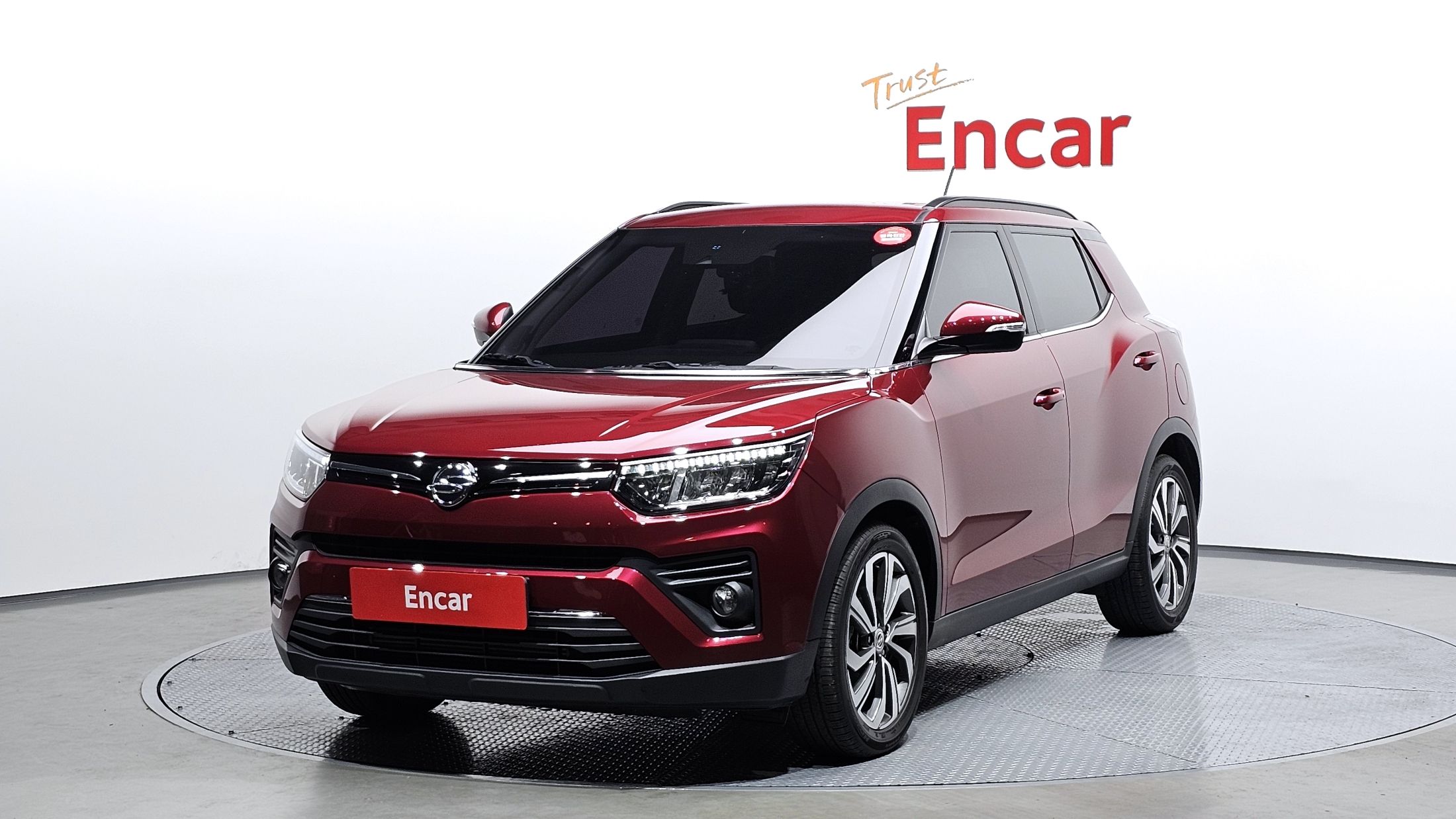 SSANGYONG TIVOLI VERY NEW 2021
