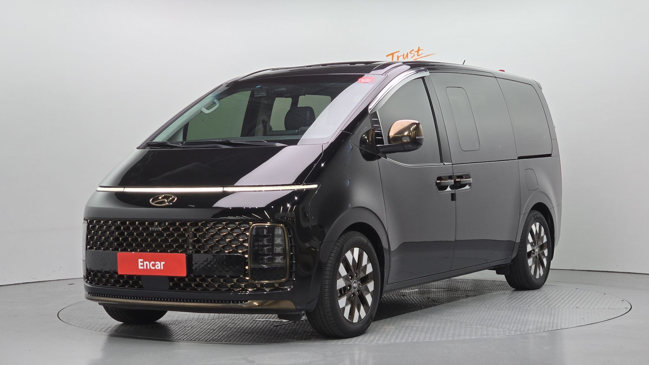 HYUNDAI STARIA 2022