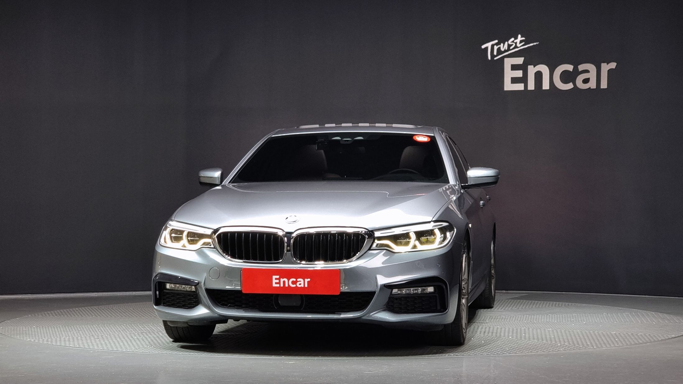 BMW 5-SERIES G30 2018