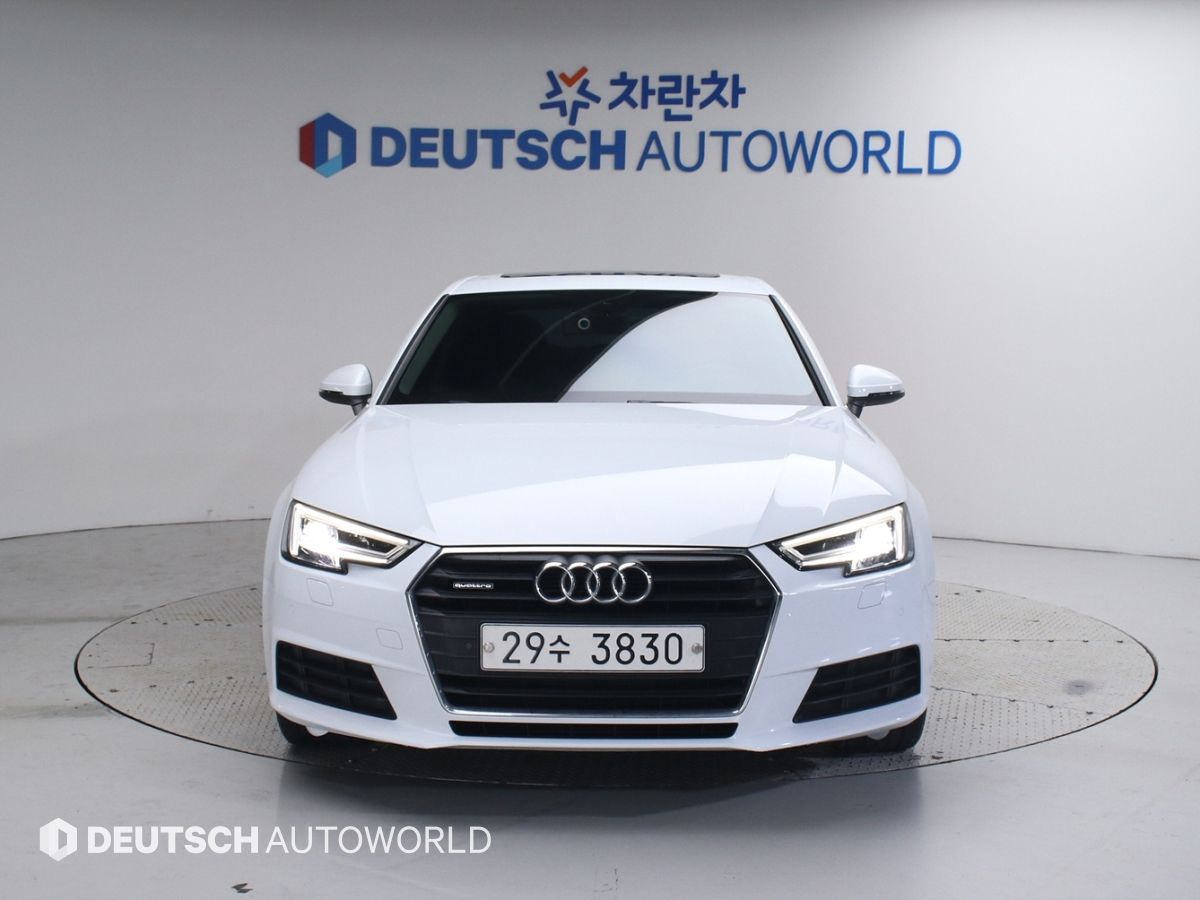 AUDI A4 B9 2018