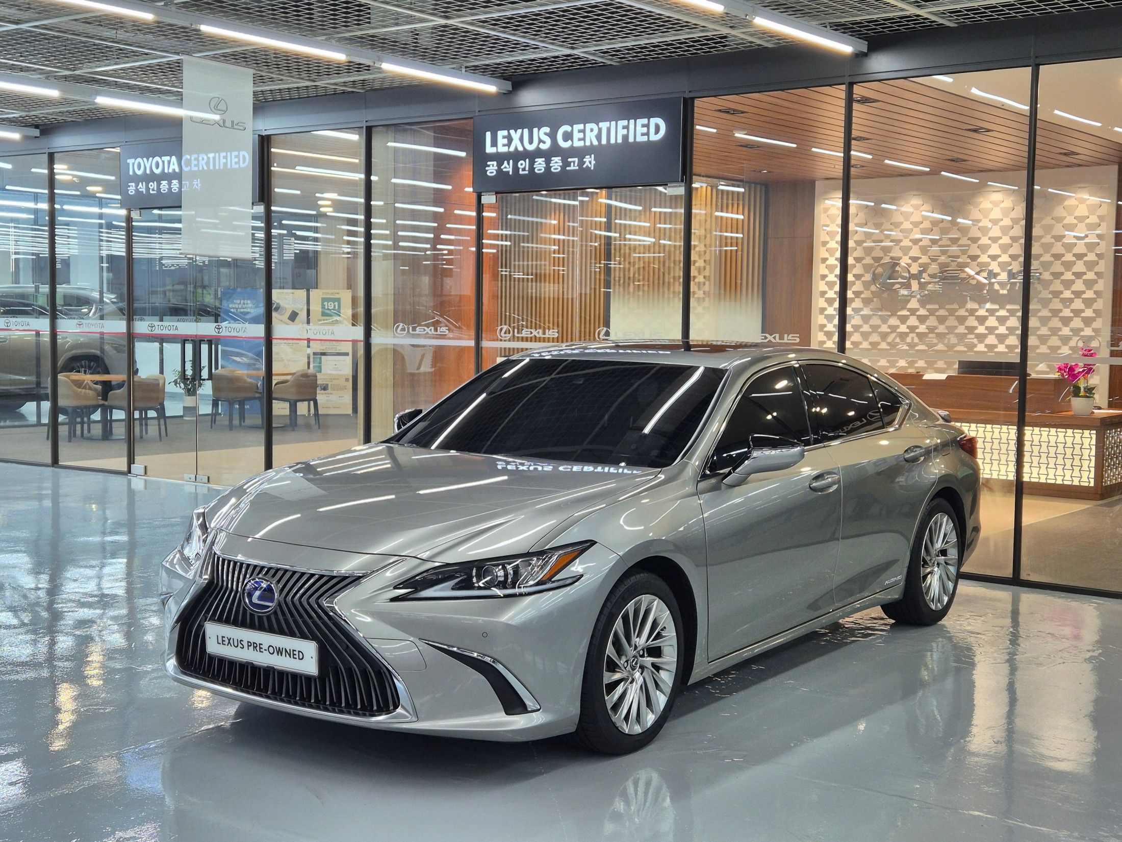 LEXUS ES300H 2020