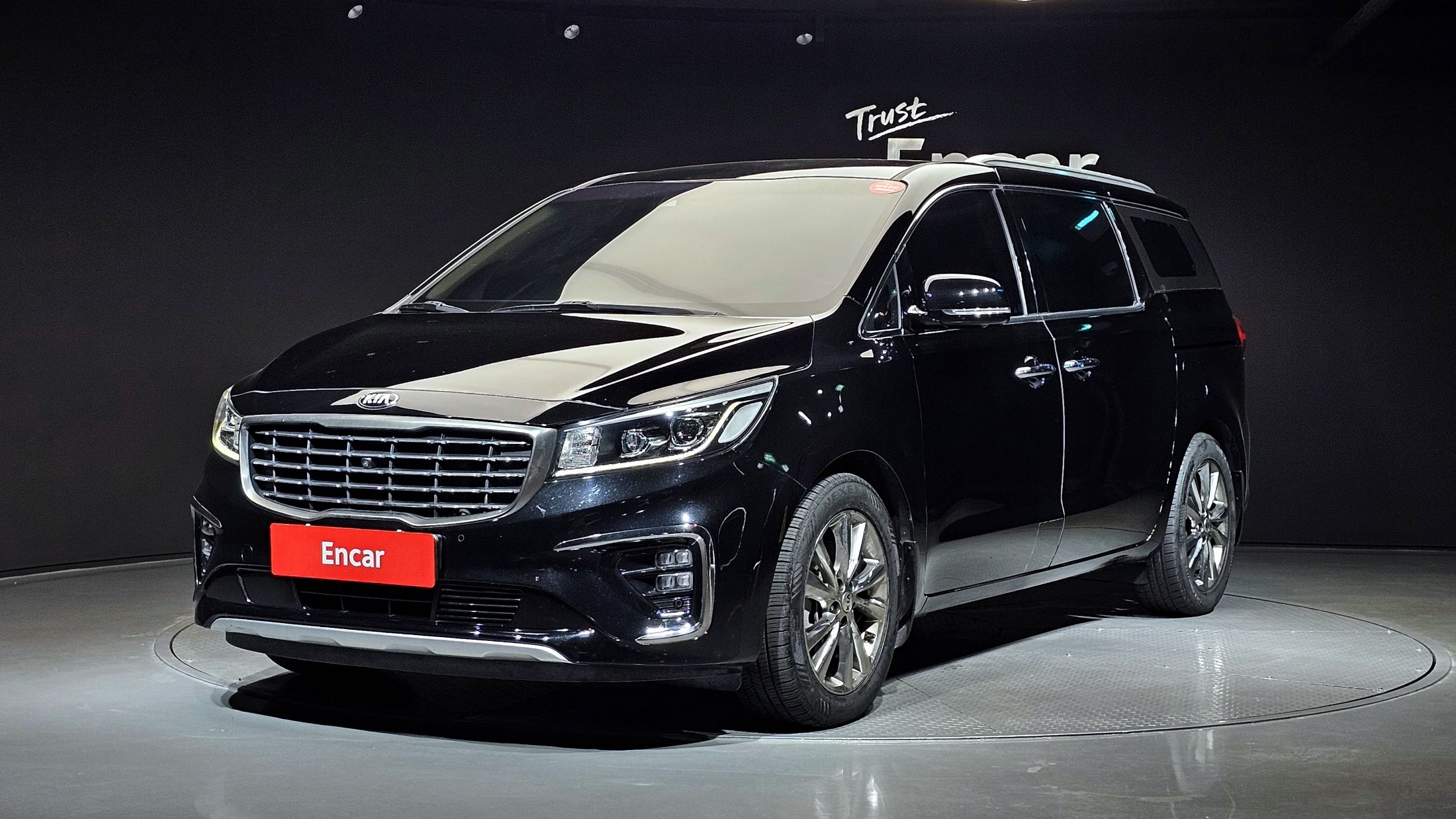 KIA CARNIVAL 2019