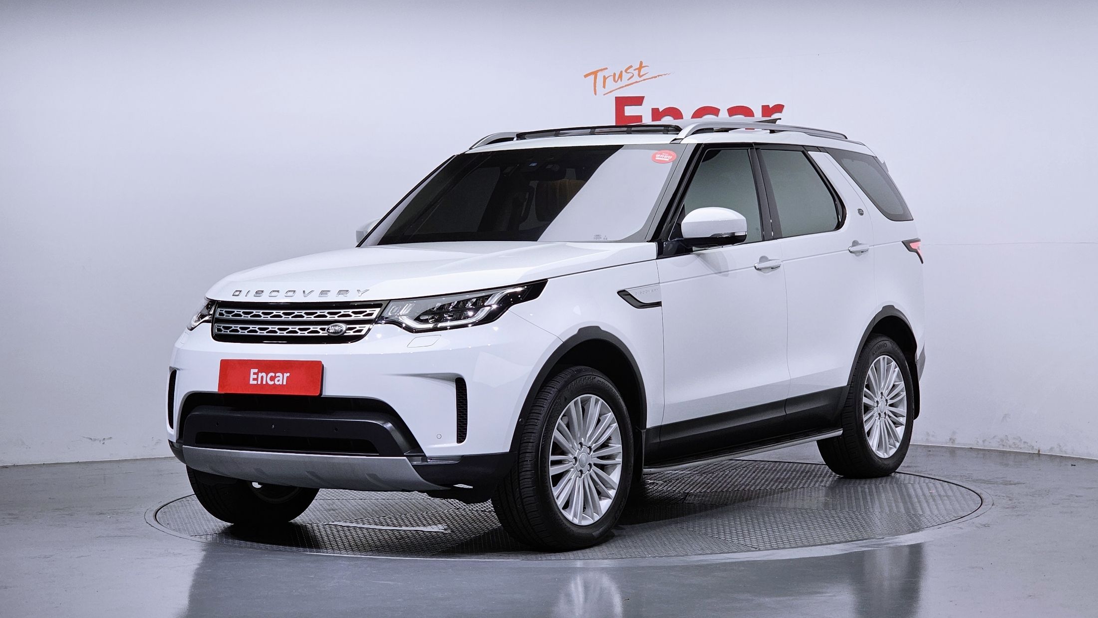 LAND ROVER DISCOVERY 5