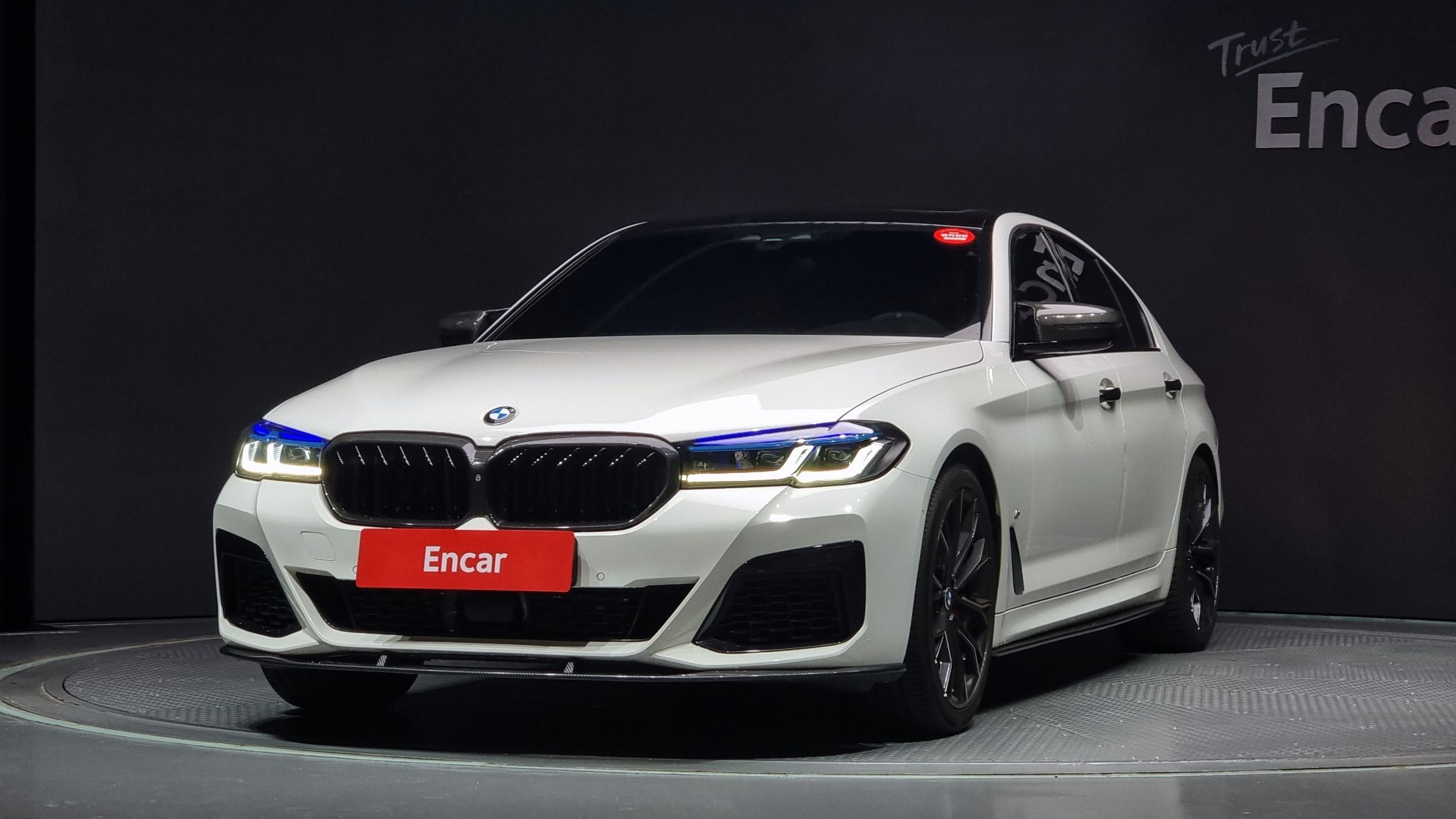 BMW 5-SERIES G30 2017