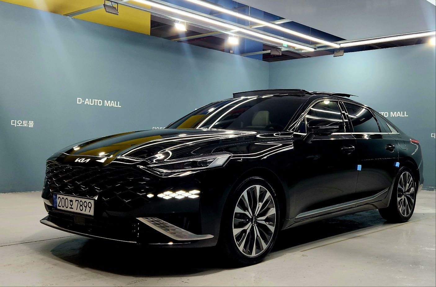 KIA K8
