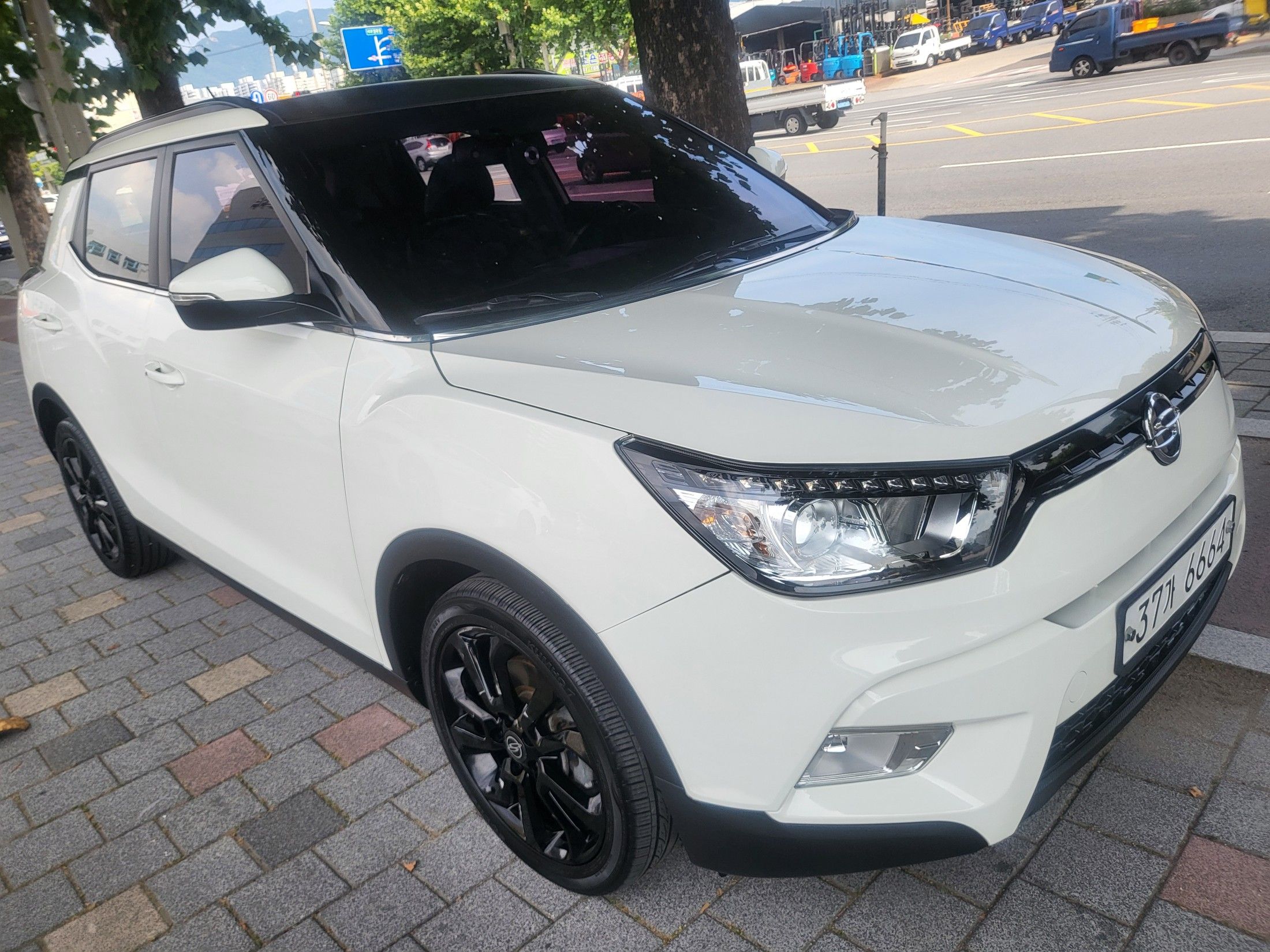 SSANGYONG TIVOLI